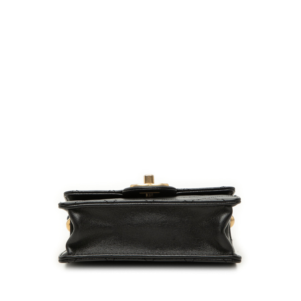 Pre-Loved Chanel Small Lambskin Chic Pearls Flap - Picture 3 of 7